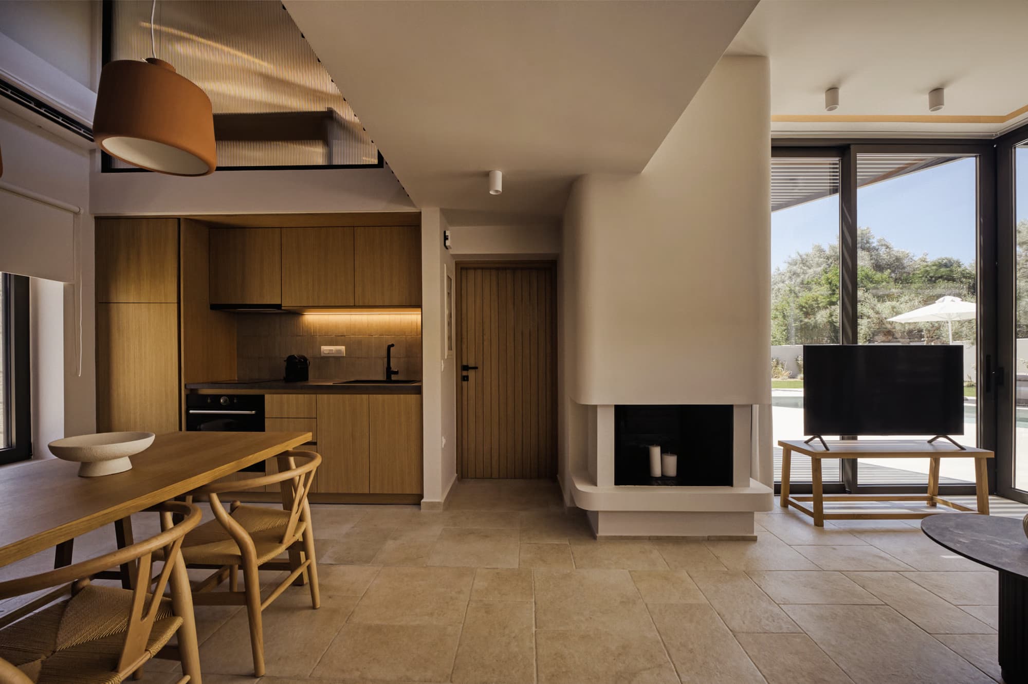 Revello Villa 3 oak kitchen and dining table