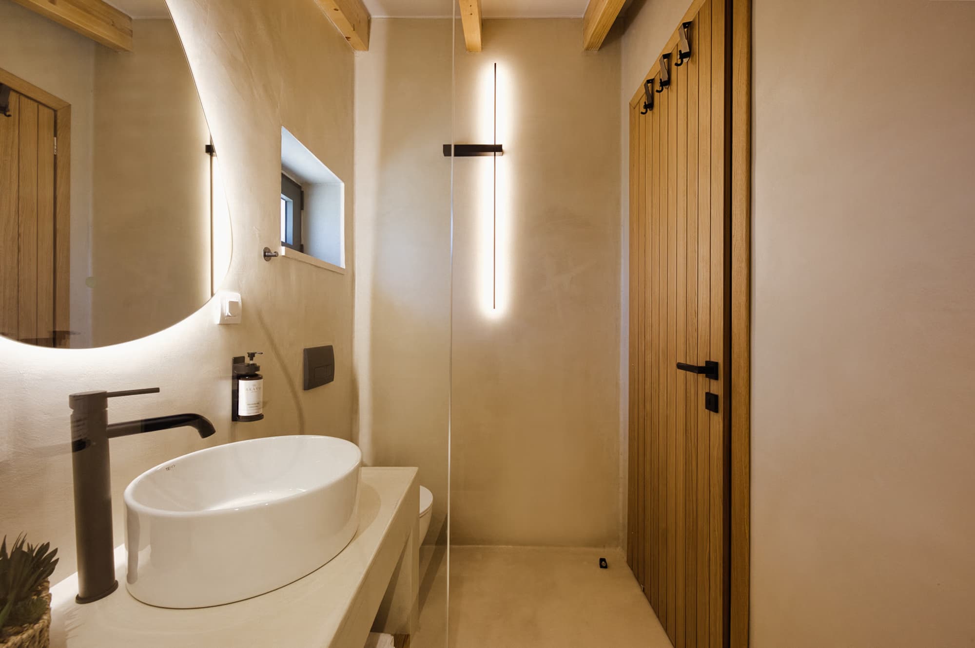 Revello Villa 3 bathroom basin and oak door